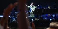 Elton John se aposenta dos palcos neste ano