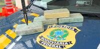 Droga, avaliada em mais de meio milhão de reais, foi buscada em Cruz Alta
