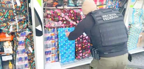 Entre os itens recolhidos est&atilde;o bebidas alco&oacute;licas, energ&eacute;ticos, eletr&ocirc;nicos, vestu&aacute;rios e roupas de cama