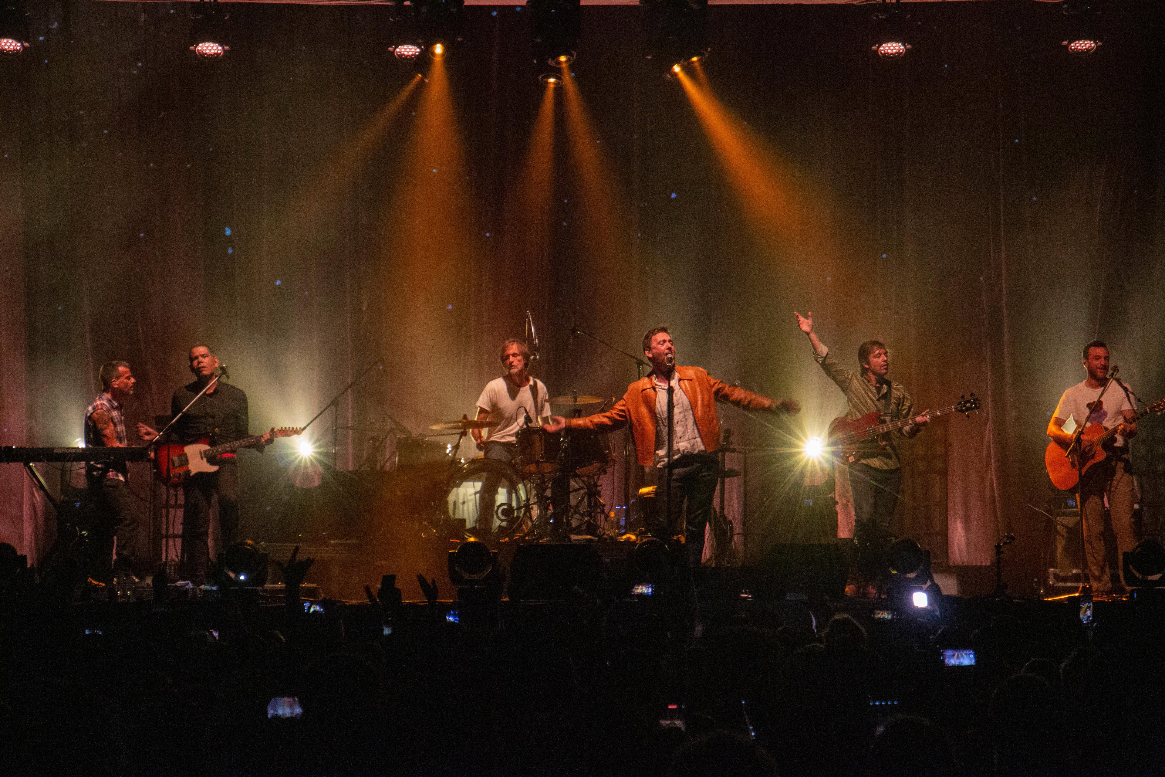 Show &lsquo;V Esta&ccedil;&otilde;es&rsquo; tem Andr&eacute; Frateschi ao lado de Bonf&aacute; e Villa-Lobos