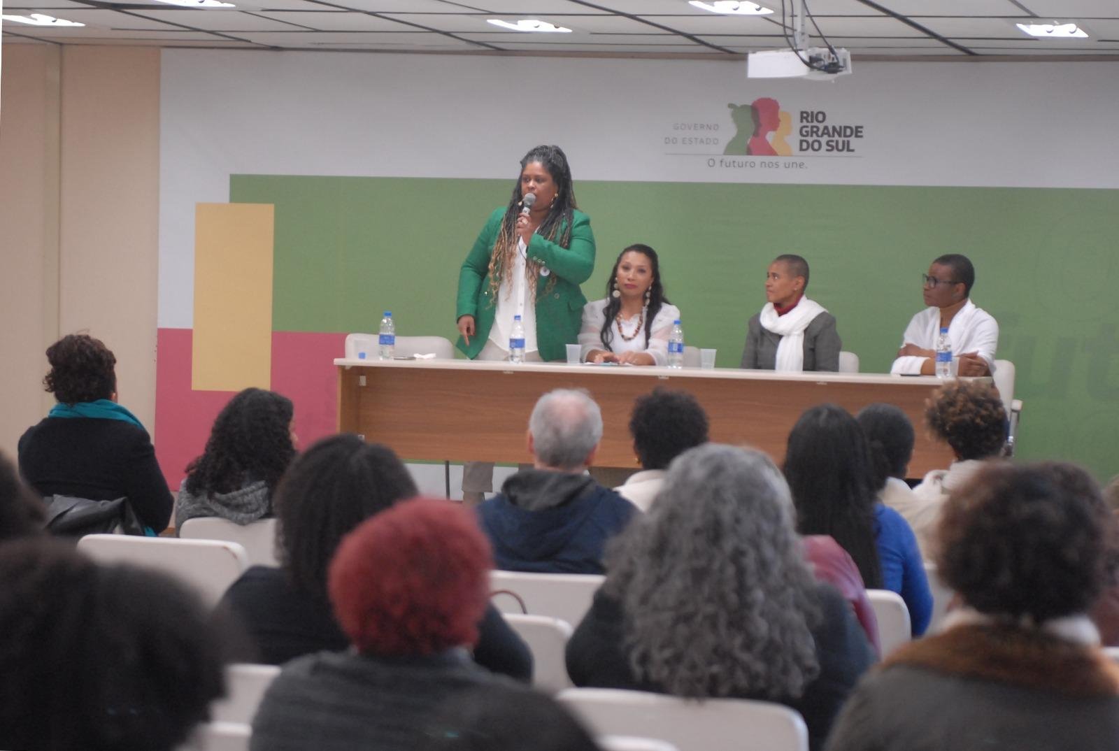 Temas como lideran&ccedil;a feminina, a multiplicidade e diversidade das mulheres negras e a import&acirc;ncia da sa&uacute;de mental foram destaques durante o evento