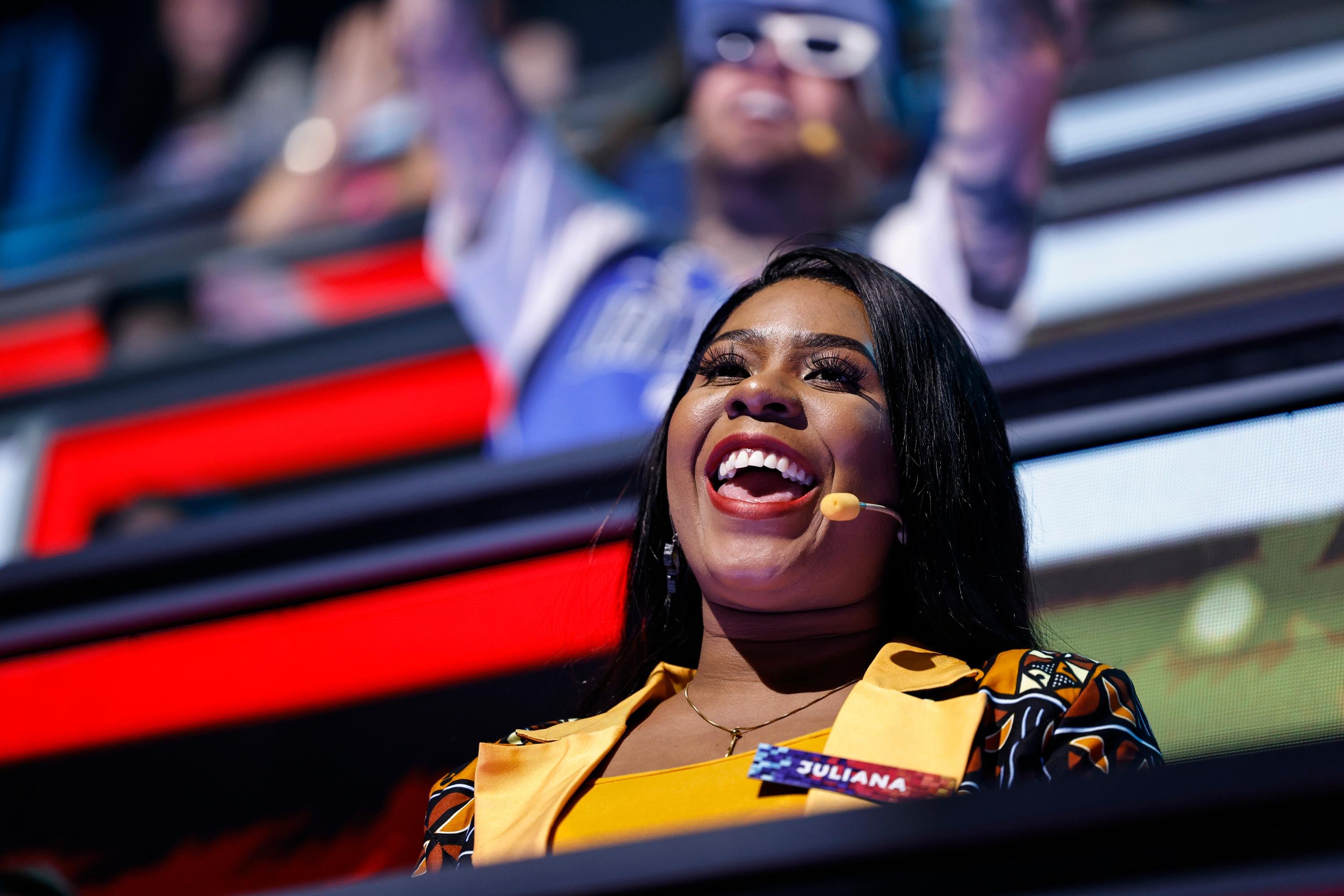 Juliana Napaua, apresentadora da TV Miramar, de Mo&ccedil;ambique, ser&aacute; uma das 100 juradas do painel