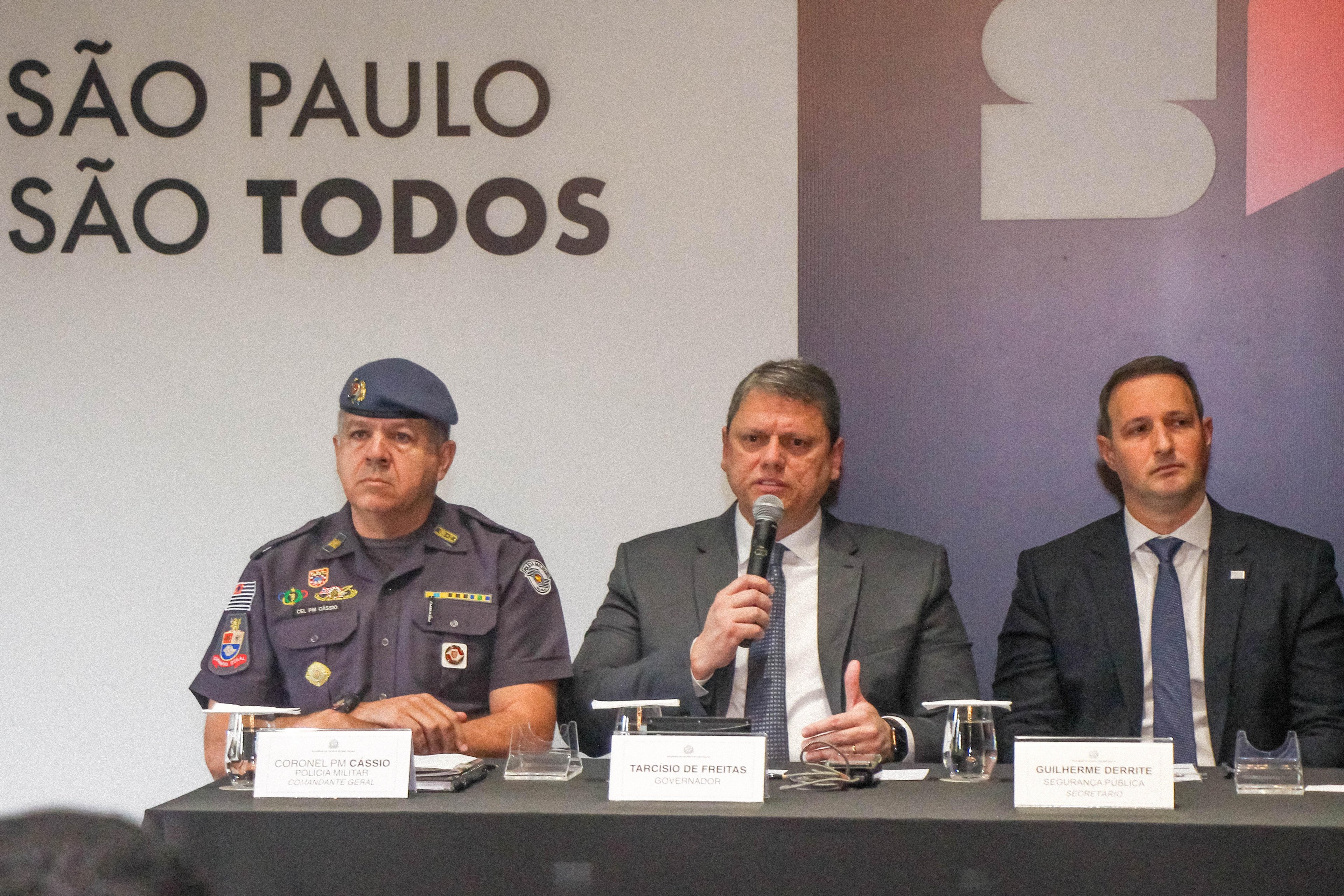 Governo de S&atilde;o Paulo concedeu entrevista nesta segunda-feira para esclarecer a&ccedil;&atilde;o policial com mortes