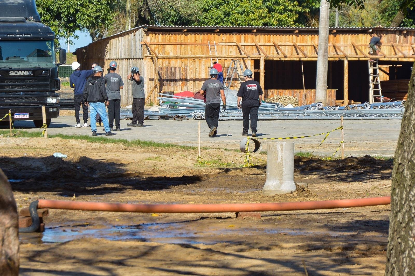 Obras chegaram a ser suspensas por liminar judicial