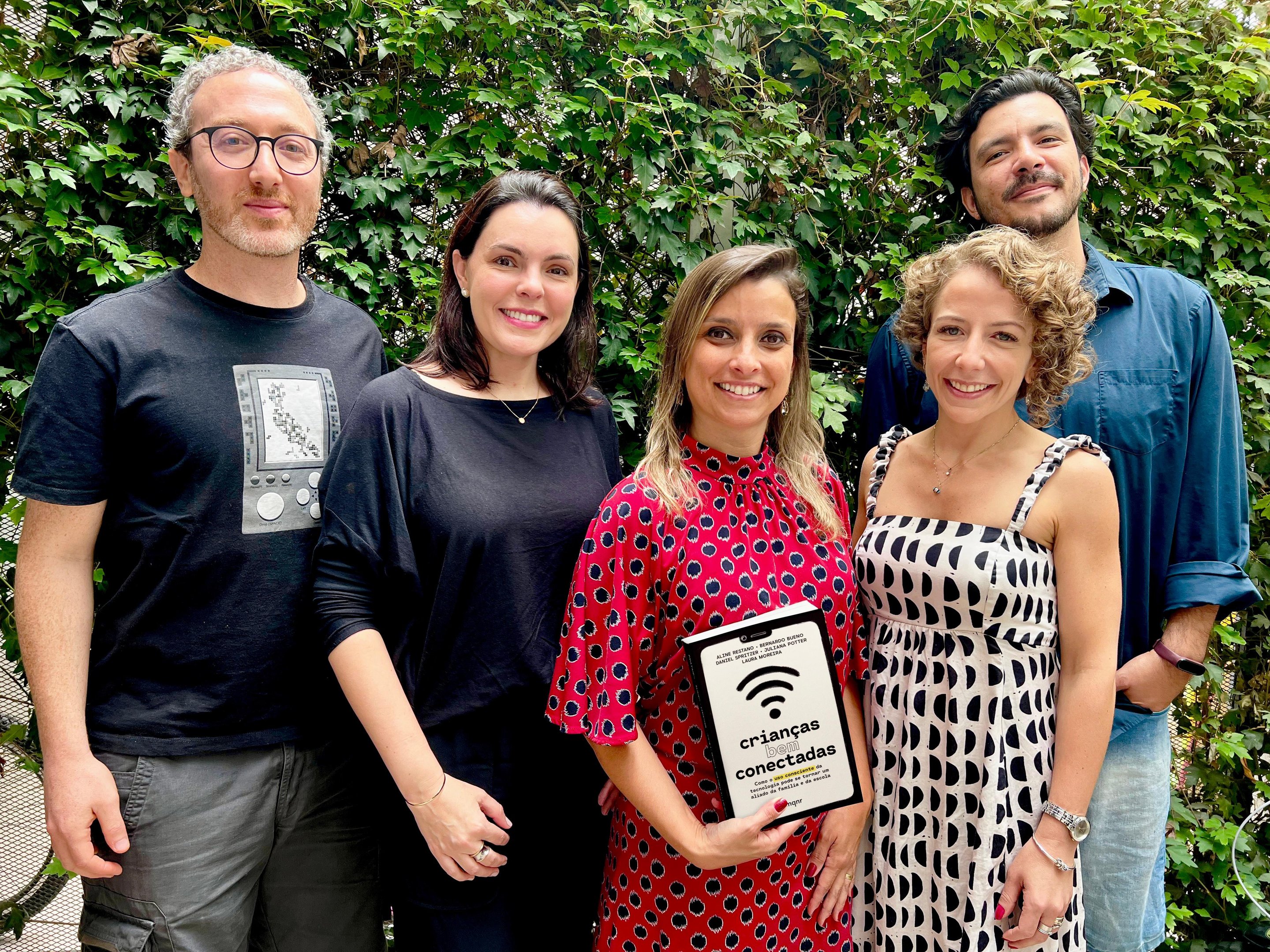Autores v&atilde;o lan&ccedil;ar a obra coletiva na Livraria Santos