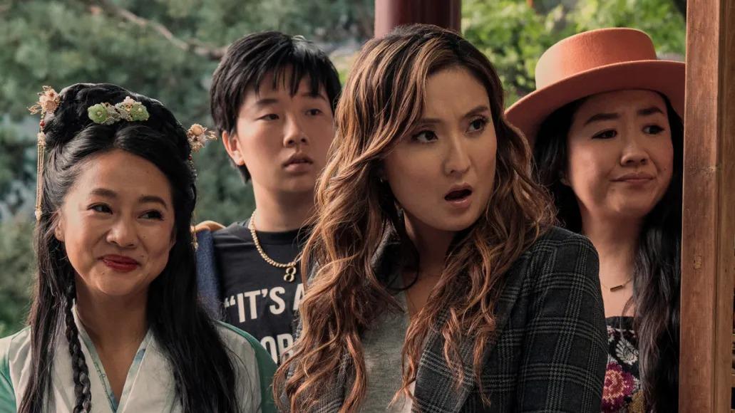 As quatro amigas partem para uma viagem por terras chinesas cercadas de festas, drogas, k-pop e muito sexo