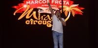 Marcos Frota é o anfitrião do circo Mirage