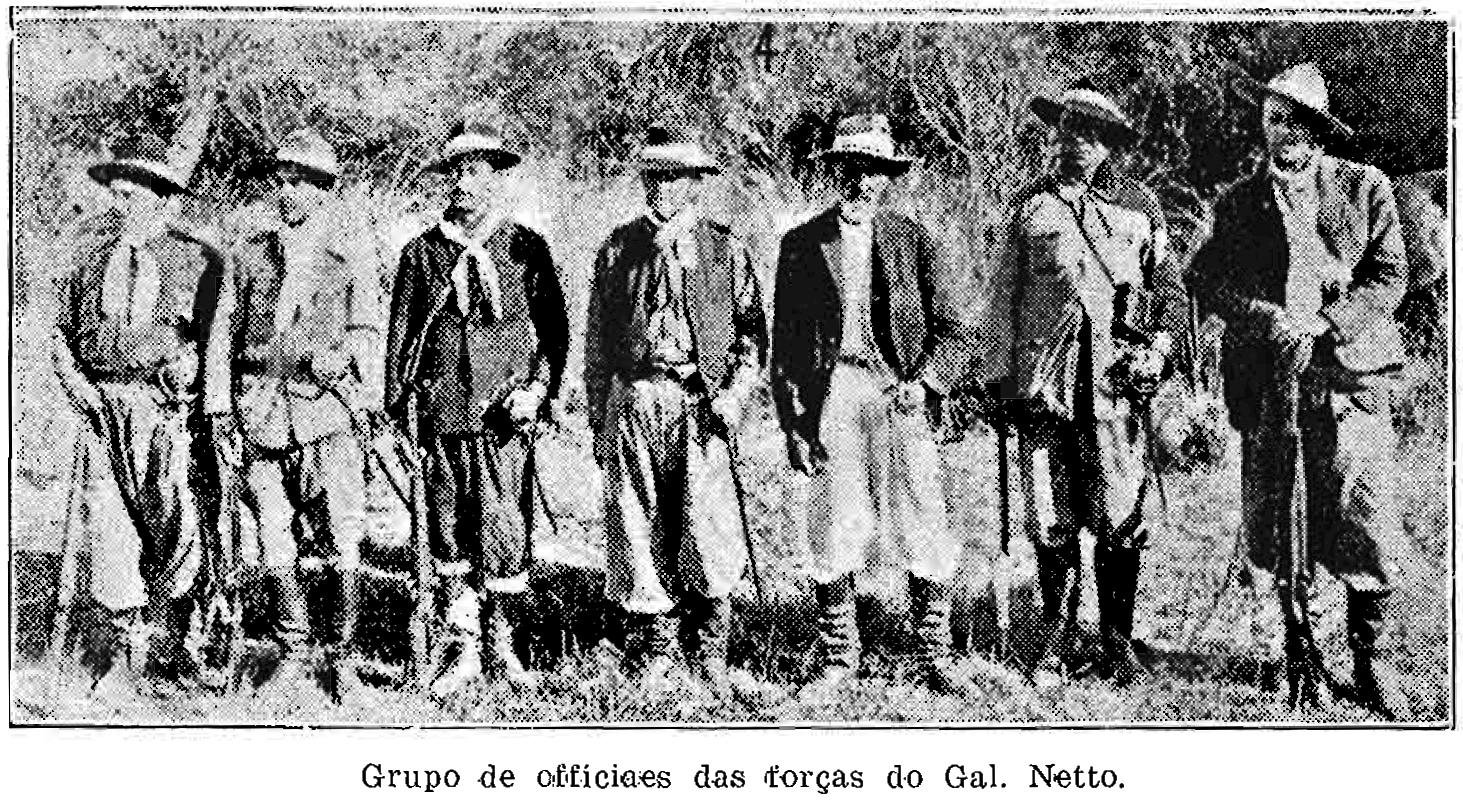 Grupo de oficiais das for&ccedil;as do General Z&eacute;ca Netto