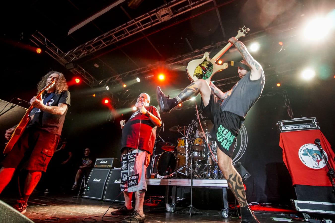 Em mais de 40 anos de carreira, os Ratos do Por&atilde;o conseguiram manter sua ess&ecirc;ncia Punk Rock