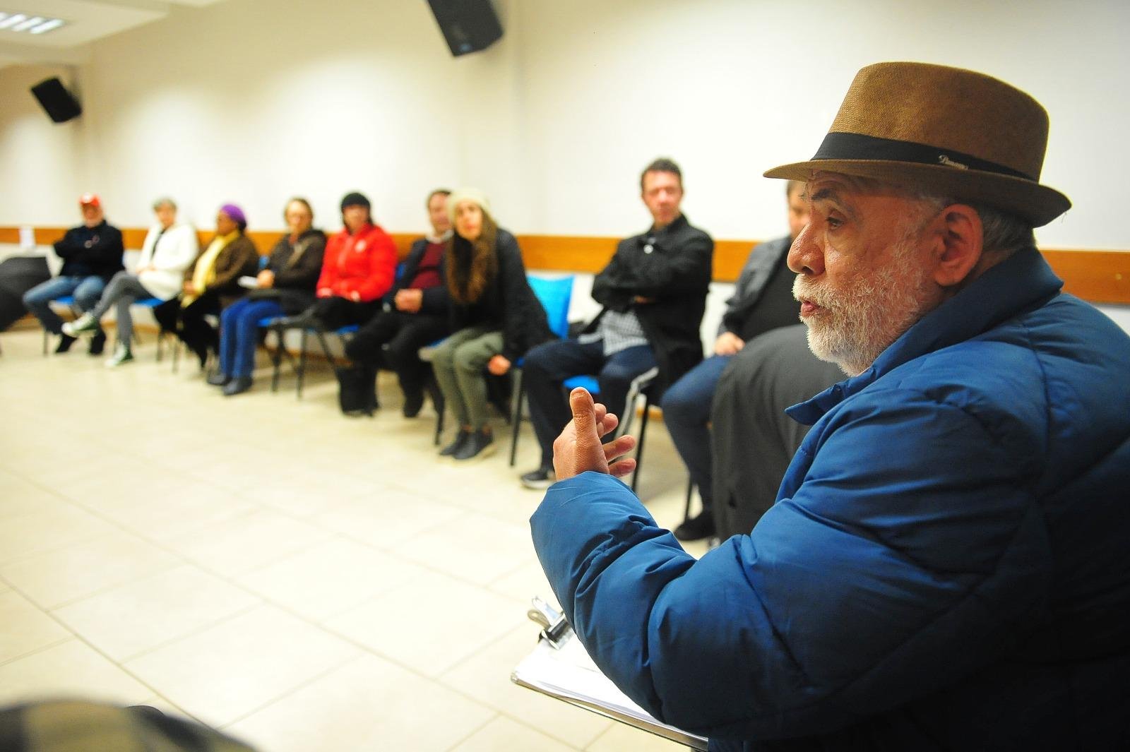 Um dos pontos discutidos na reuni&atilde;o foi a forma como as &aacute;rvores foram retiradas do Parque Harmonia e os danos causadas na vegeta&ccedil;&atilde;o que restou no local