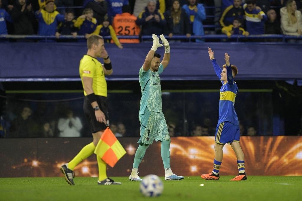 Goleiro argentino foi decisivo nas cobran&ccedil;as