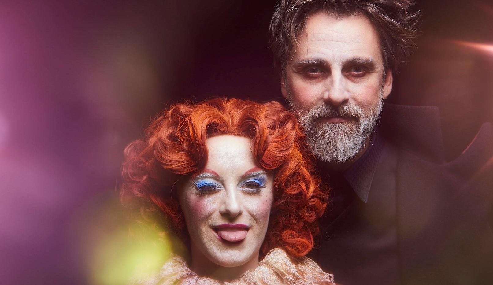 Montagem conta com  os atores Alessandra Maestrini e Andr&eacute; Dias, al&eacute;m de Carol Garcia e Lilian Valeska