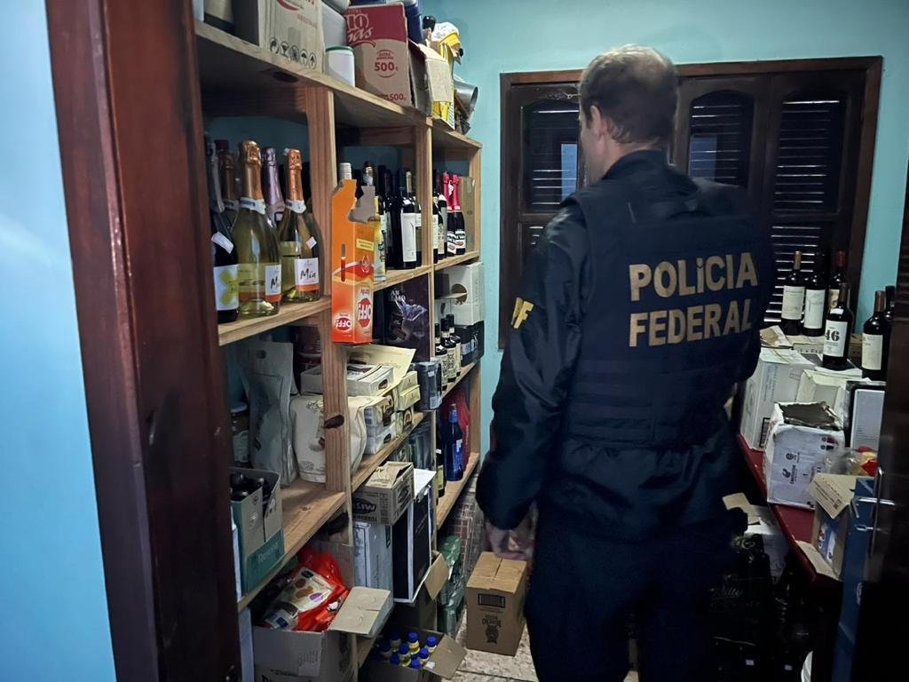 Entre os produtos apreendidos est&atilde;o vinhos, cervejas, espumantes e whisky