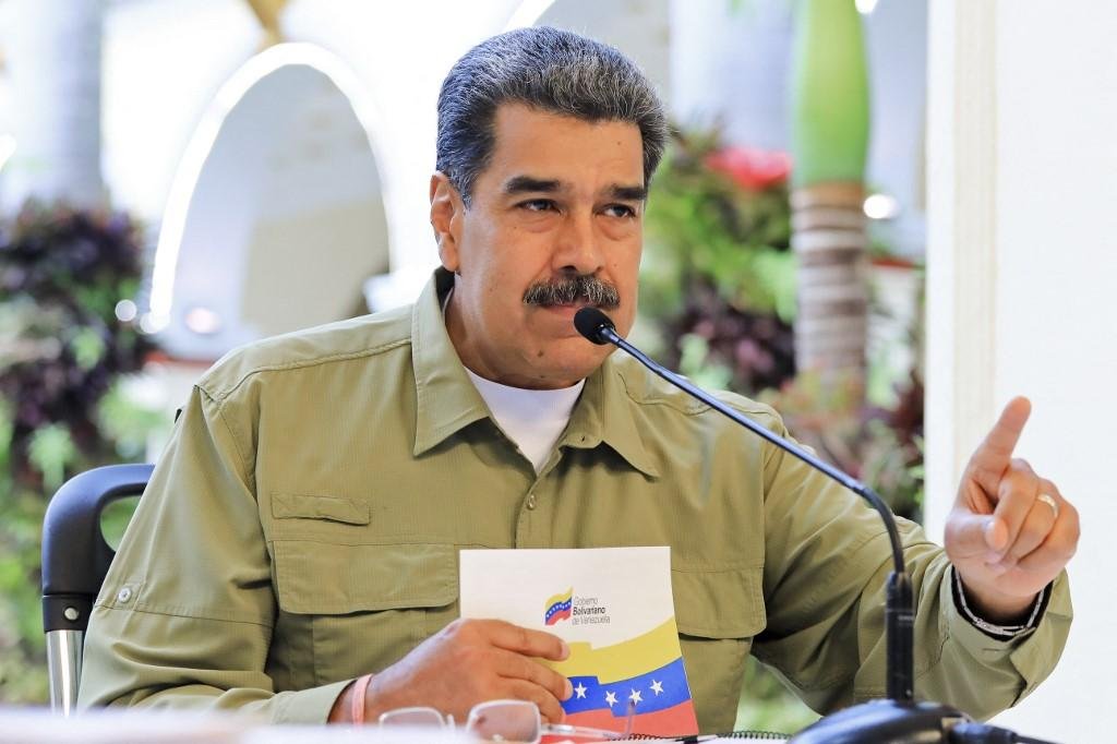 Maduro avalia com interesse pleito antecipado