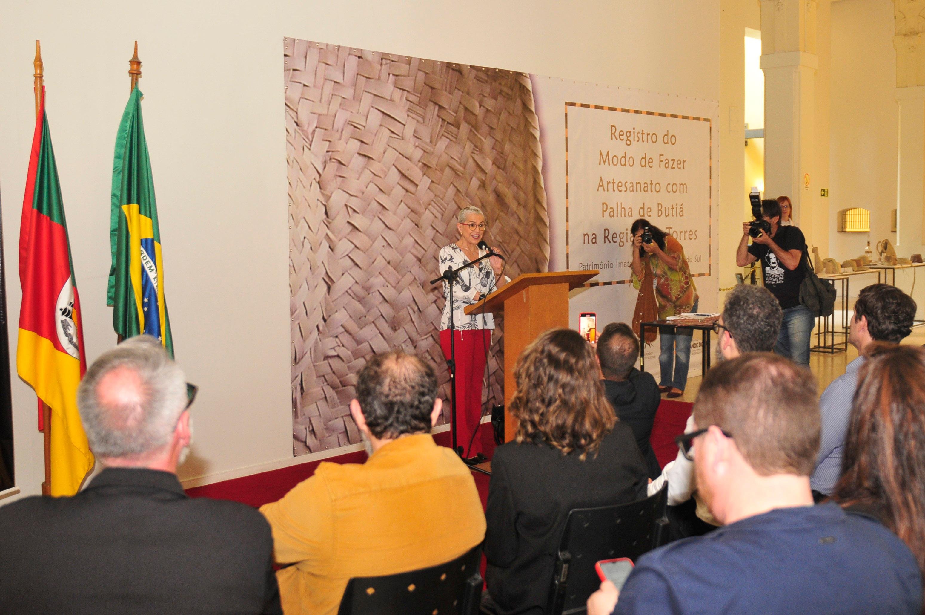 A secret&aacute;ria estadual de Cultura, Beatriz Araujo, destacou a import&acirc;ncia do reconhecimento aos fazeres das comunidades.