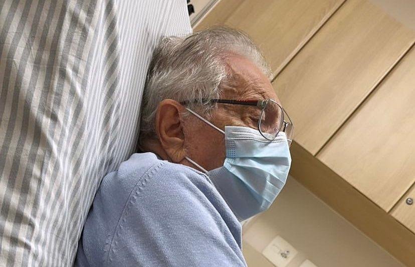 Esposa divulgou foto de apresentador no hospital