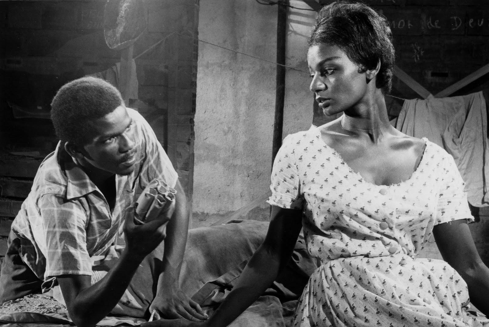 Ant&ocirc;nio Pitanga e Luiza Maranh&atilde;o na produ&ccedil;&atilde;o "A Grande Feira", dirigida por Roberto Pires, em 1961