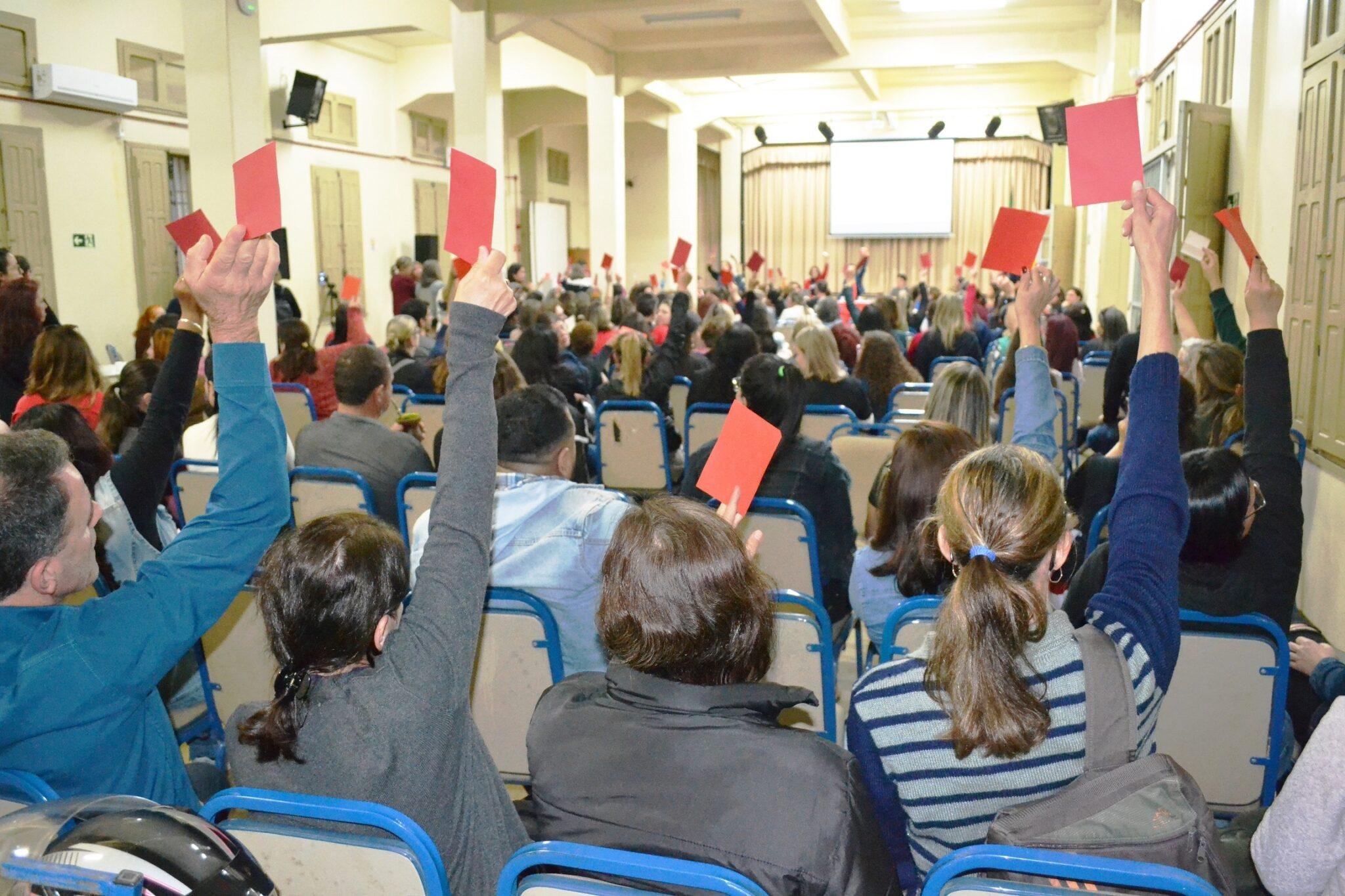 Mobiliza&ccedil;&atilde;o segue at&eacute; o final do m&ecirc;s, conforme aprovado em plen&aacute;ria sindical