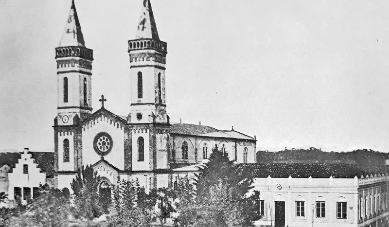 Estrela comemorava o cinquentenario de sua funda&ccedil;&atilde;o