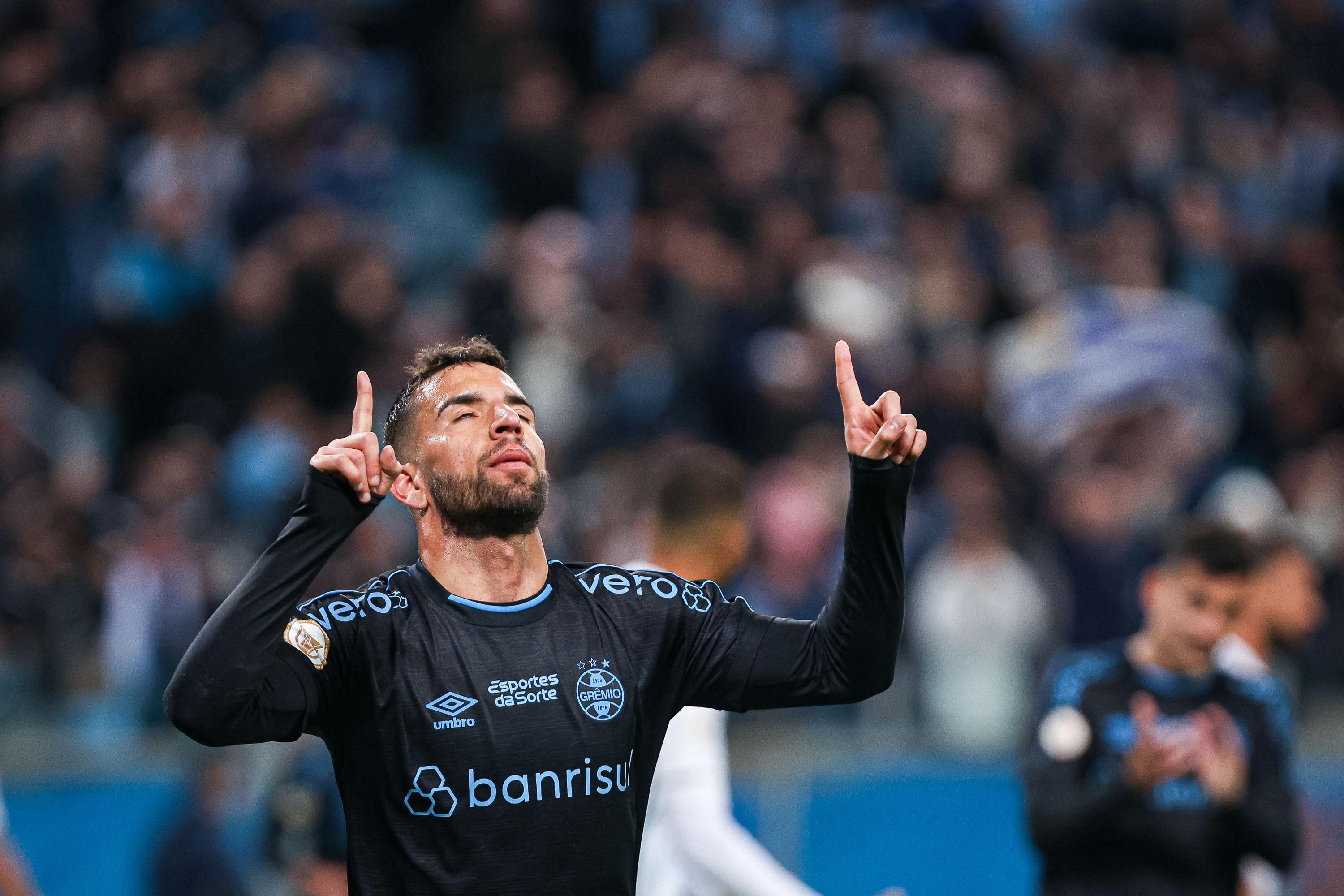 Gr&ecirc;mio marcou 3 a 0 contra o Cruzeiro neste domingo