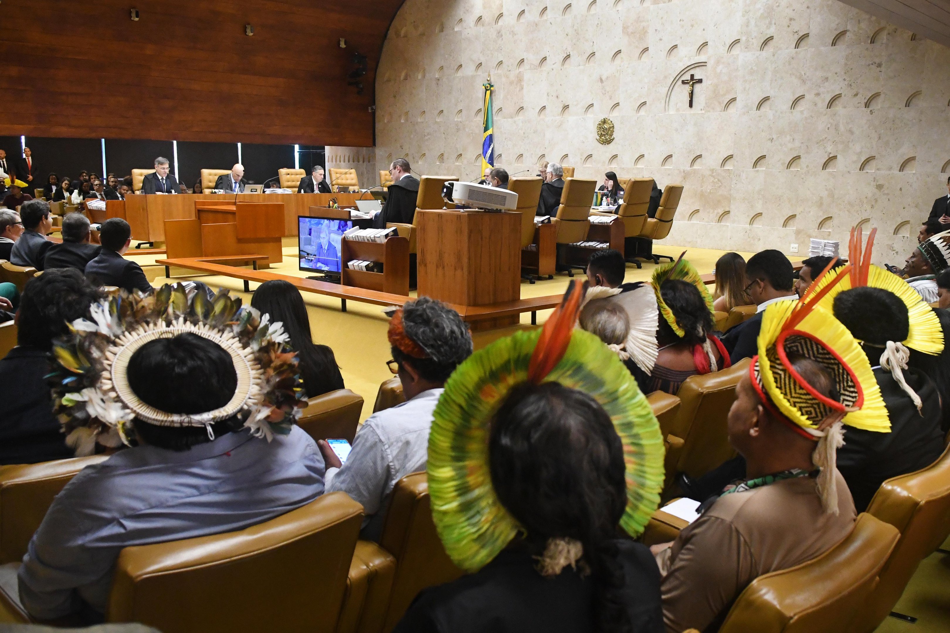 Primeiro a votar &eacute; o ministro Andr&eacute; Mendon&ccedil;a, que pediu vista em junho