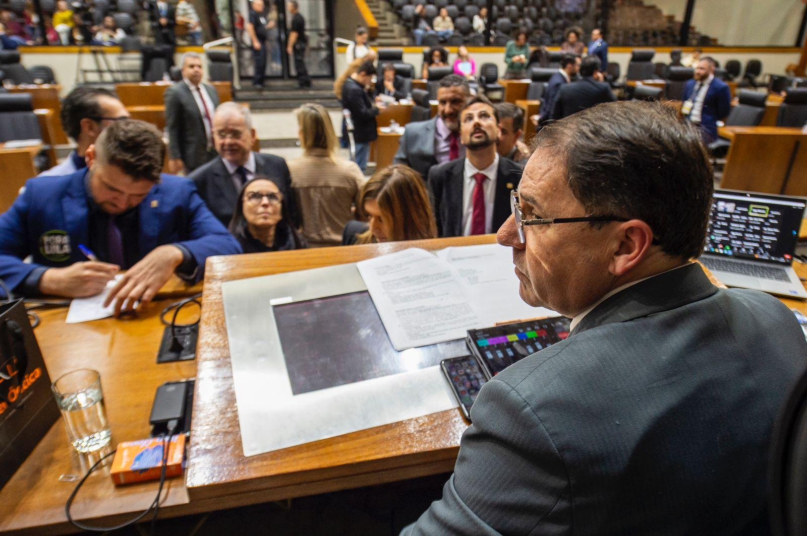 Presidente da C&acirc;mara, Hamilton Sossmeier