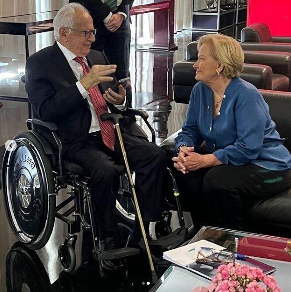Pedro Simon e a ex-senadora Ana Am&eacute;lia Lemos