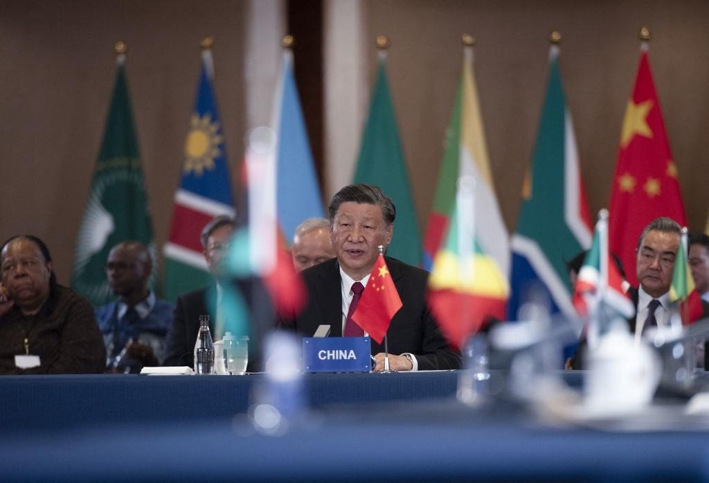 Presidente chin&ecirc;s deve enviar o primeiro-ministro Li Qiang para representar Pequim