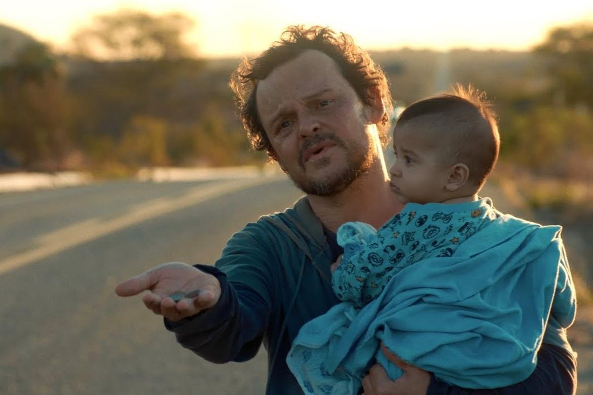 Matheus Nachtergaele em cena do filme "Mais Pesado &eacute; o C&eacute;u"