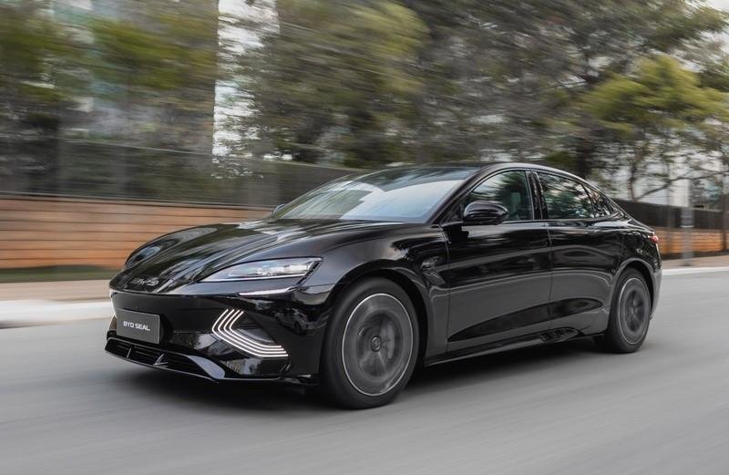 El&eacute;trico oferece performance de esportivo