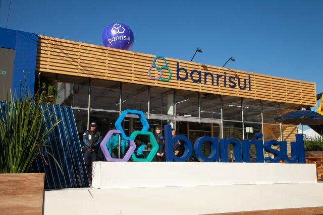 Banrisul atuou durante os nove dias da feira em diversos pontos de atendimento
