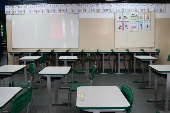 Mais de 1,7 milh&atilde;o de estudantes se beneficiaram com a instala&ccedil;&atilde;o de internet nas escolas