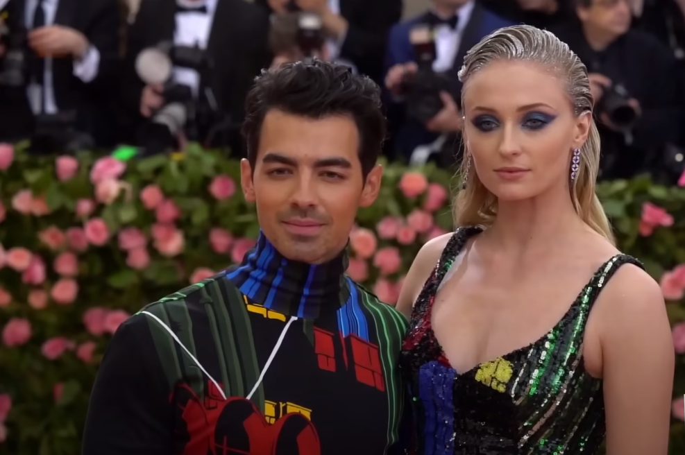 Joe Jonas e Sophie Turner anunciaram o div&oacute;rcio