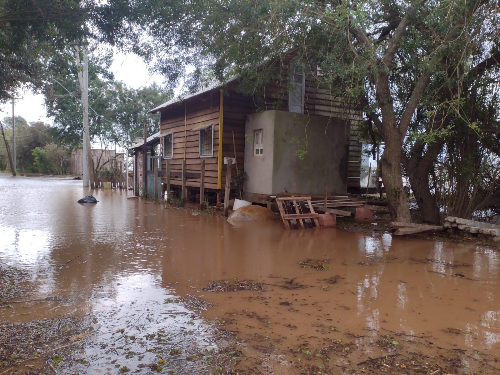 N&iacute;vel do Gua&iacute;ba segue tend&ecirc;ncia de aumento