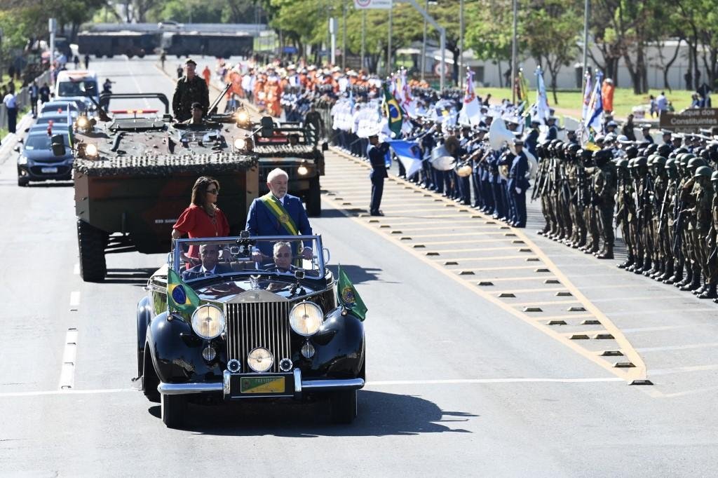 Cerim&ocirc;nia teve presen&ccedil;a do presidente da Rep&uacute;blica, Luiz In&aacute;cio Lula da Silva, e de quase todos os integrantes do primeiro escal&atilde;o do governo