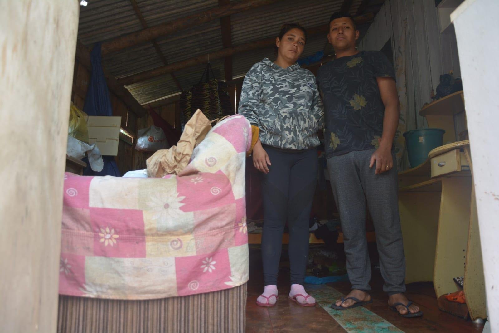 Moradores da comunidade quilombola perderam todo o enxoval na enchente provocada pelo rio Taquari, em General C&acirc;mara