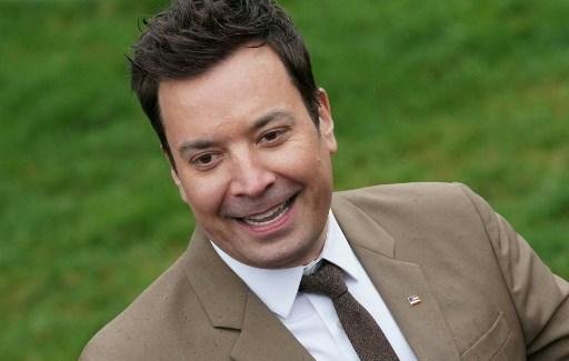 Apresentador Jimmy Fallon enfrenta acusa&ccedil;&otilde;es de colegas de equipe