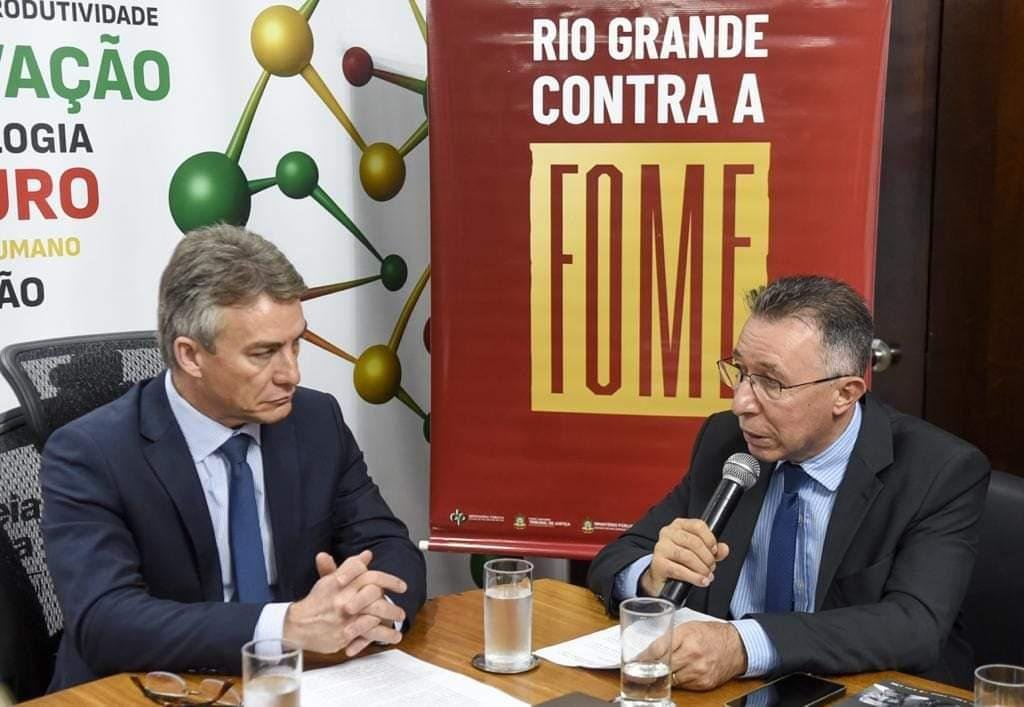 Presidente da Assembleia, Vilmar Zanchin, e o deputado Valdeci Oliveira (PT)