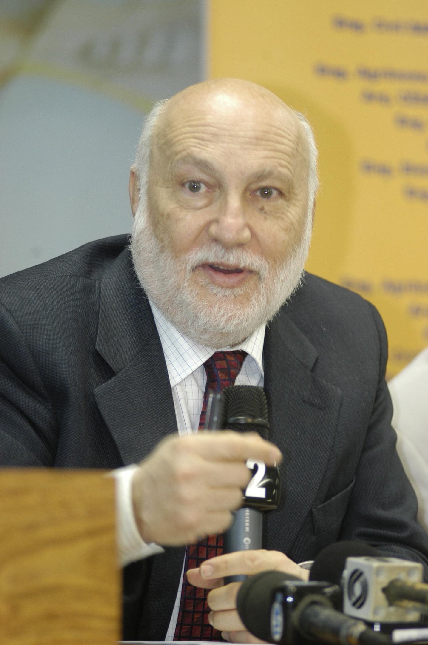 Domenico De Masi em foto tirada em uma de suas passagens pelo Brasil