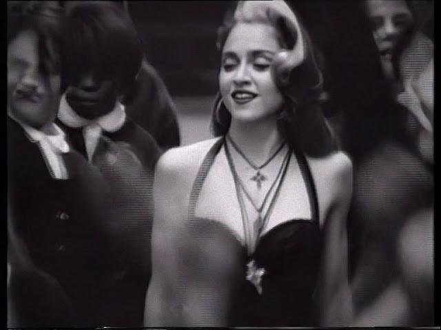 Madonna em cena do clipe 'Like a Prayer', de 1989