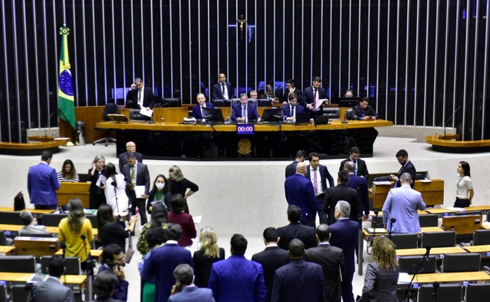 Novas regras precisam virar lei at&eacute; o dia 6 de outubro para valer nas elei&ccedil;&otilde;es do ano que vem