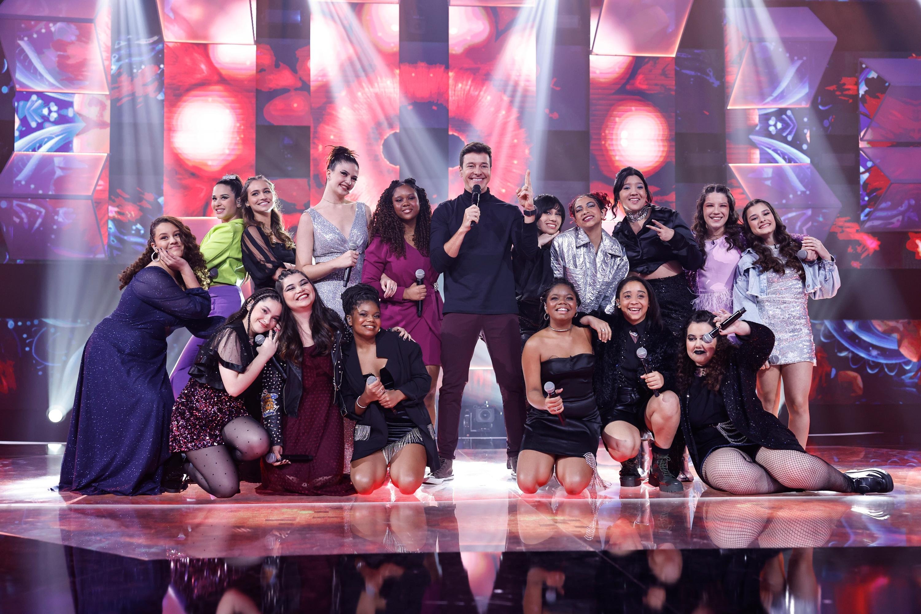 Quinze participantes v&atilde;o subir no palco para tentar conquistar os jurados do Canta Comigo Teen