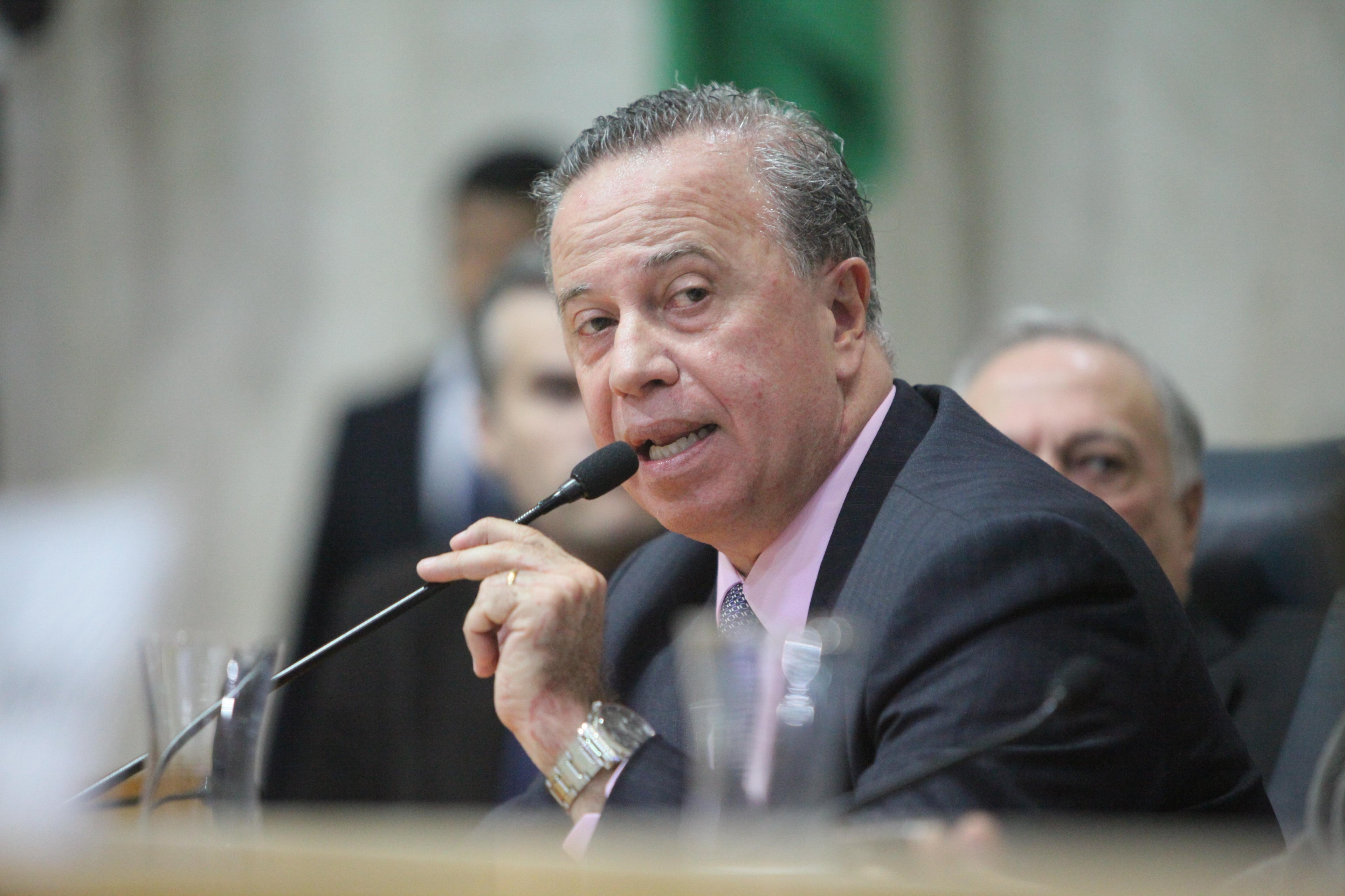 Para o advogado, Crist&oacute;faro (Avante) n&atilde;o teria tido um julgamento justo, uma vez que os "ju&iacute;zes" estariam enviesados a conden&aacute;-lo
