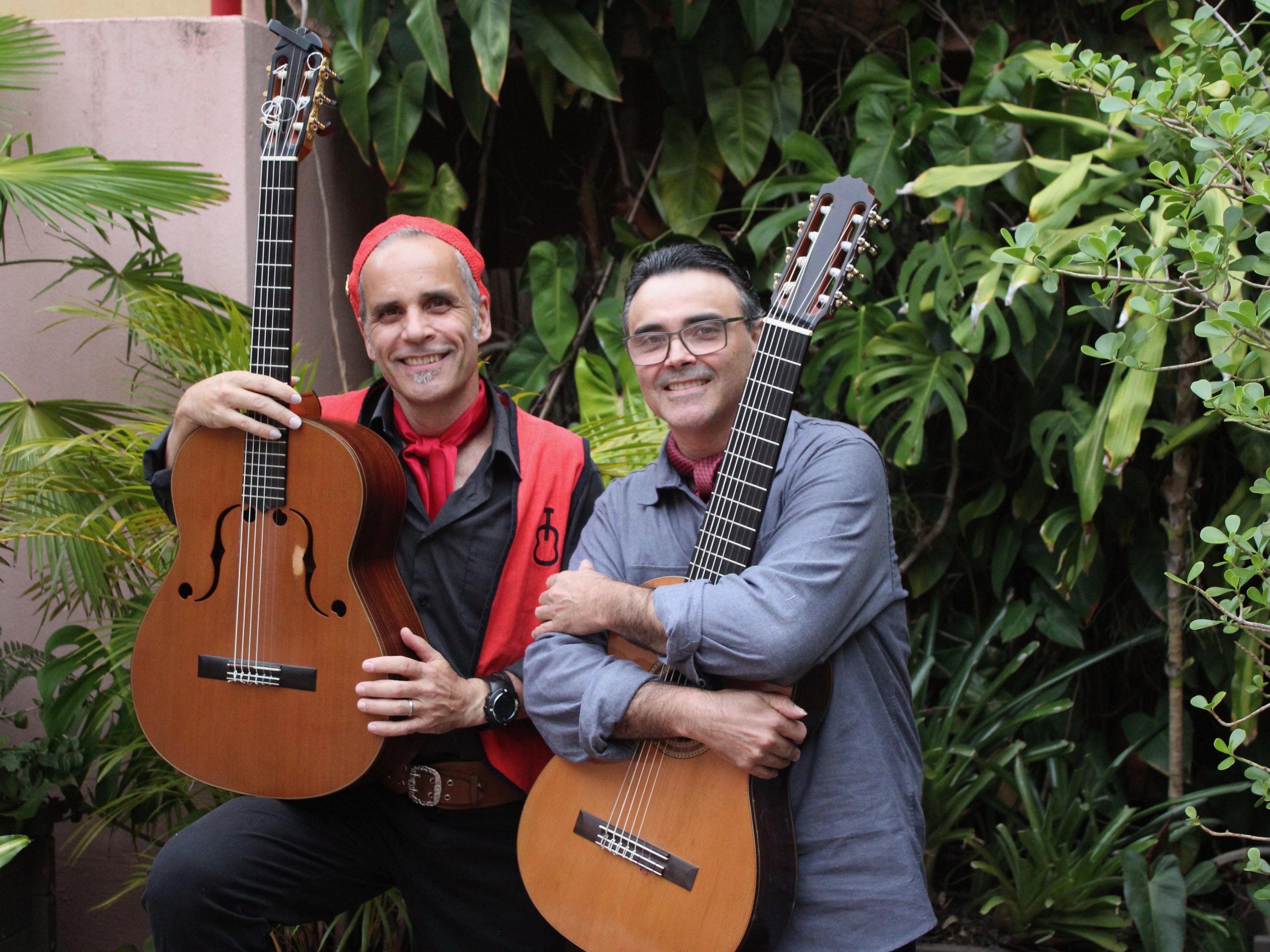 Mundo do Viol&atilde;o: Marcello Caminha e Maur&iacute;cio Marques