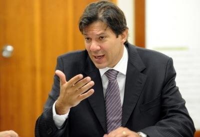 Ministro da Educa&ccedil;&atilde;o diz que h&aacute; prova extra do Enem 