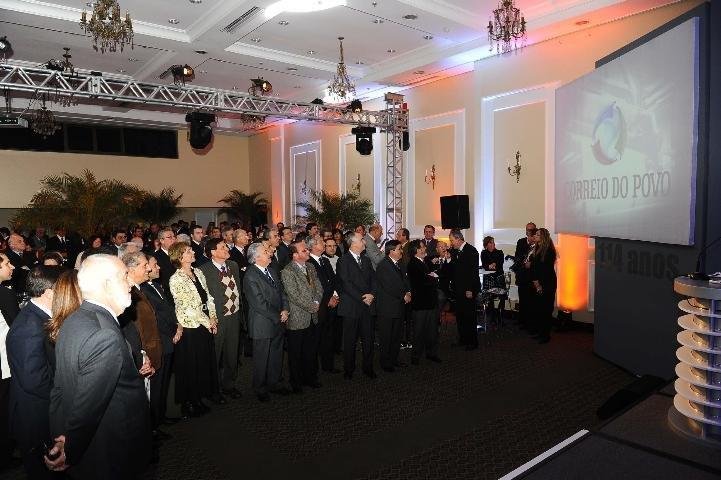 O evento, no Sheraton de Porto Alegre, estava repleto de autoridades