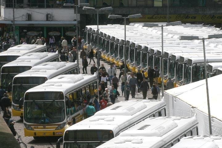 Carris renova frota com 33 novos &ocirc;nibus