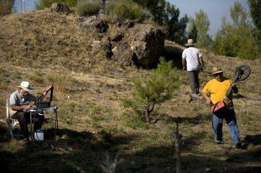 Vala de Garc&iacute;a Lorca teria sido removida logo depois de sua morte