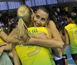 Atacantes Mari (costas) e Sheilla (frente) voltam ao S&atilde;o Caetano nos Jogos Abertos