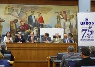 Universidades federais manifestam apoio ao Enem e ao MEC